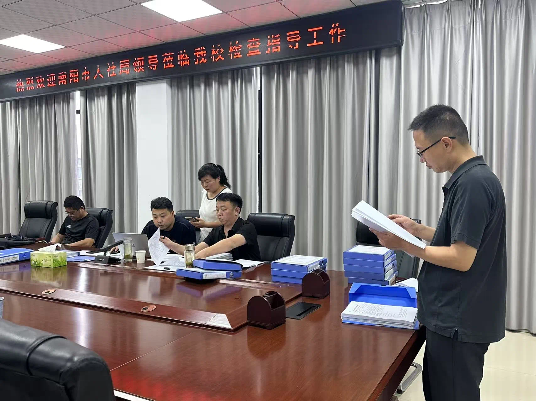 南阳市人社局领导莅临我校检查指导职业技能等级认定工作